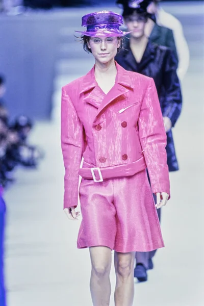 Look 63